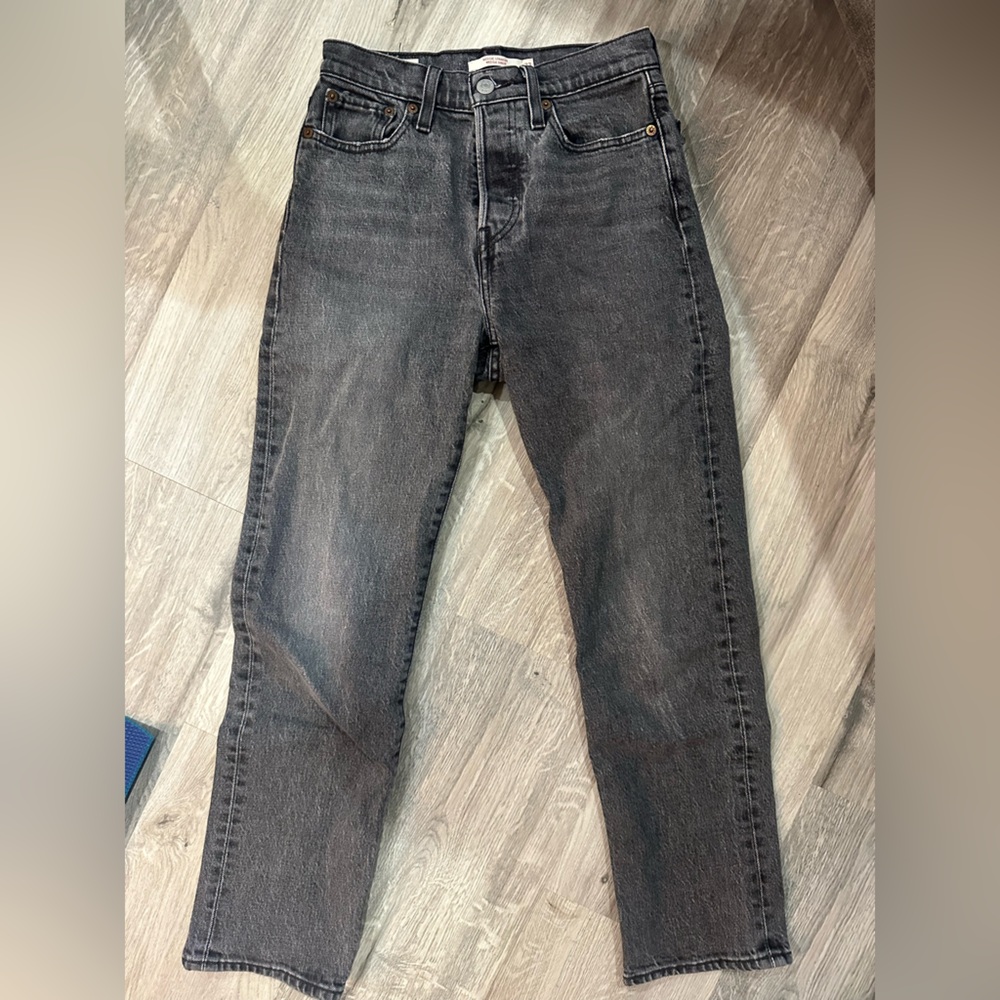 Levi's Dark Gray Ankle Jeans